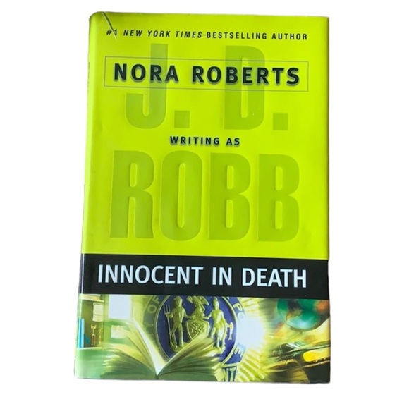 👍2/$26👍 Innocent in Death.  Crime. Nora Roberts - Picture 1 of 4